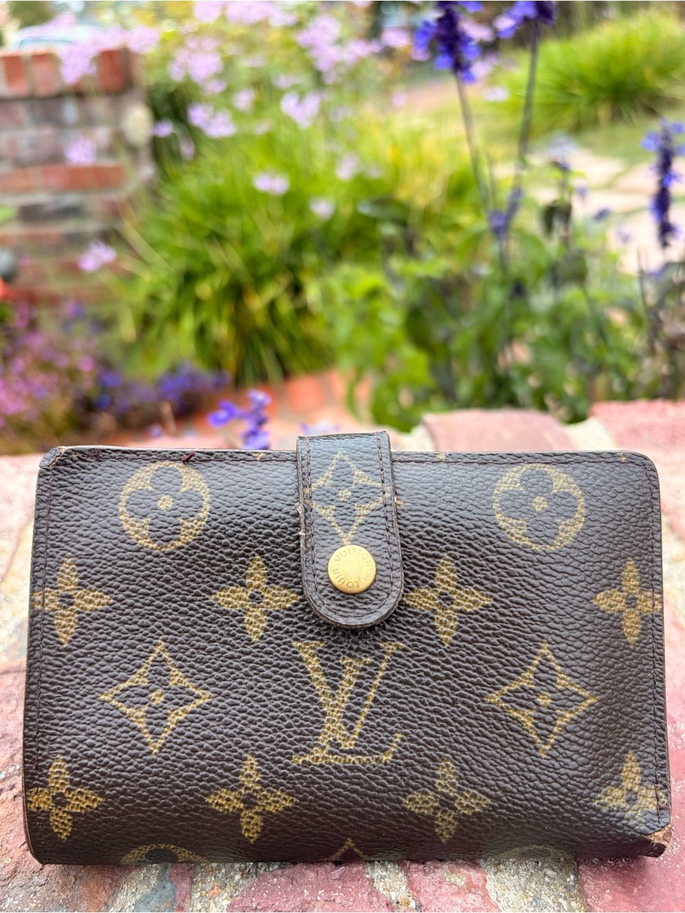 Louis Vuitton Monogram Kisslock Wallet Authentic Date-code Inside
